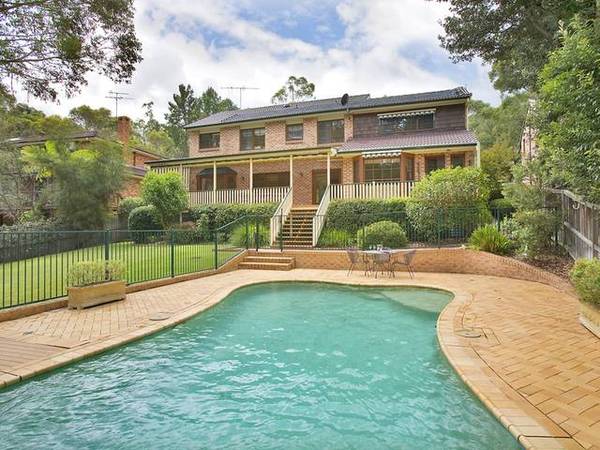 The pinnacle of family living Picture