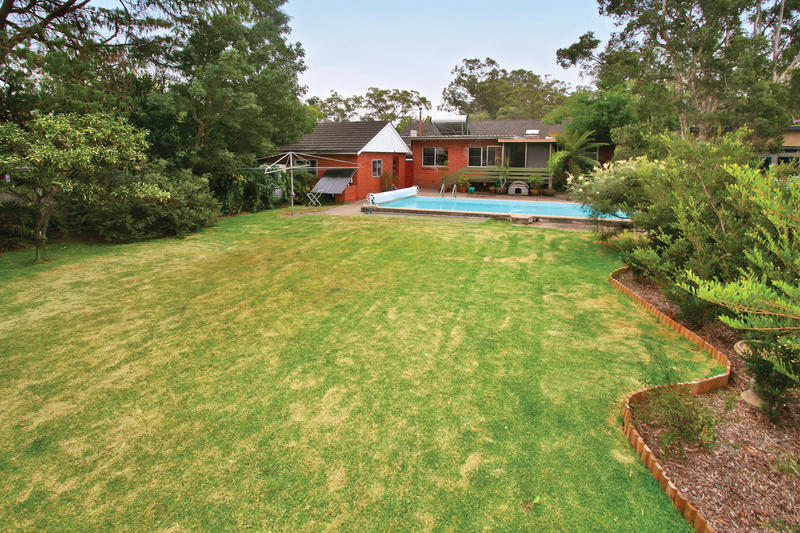 SENSATIONAL LEVEL LAND (APPROX. 1081 SQM) - SUNNY POSITION! Picture 3