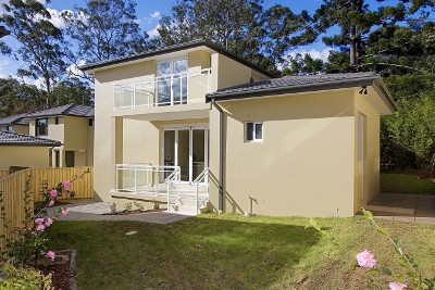 TORRENS TITLE - COMFORTABLE LIVING - PRICED TO SELL! Picture