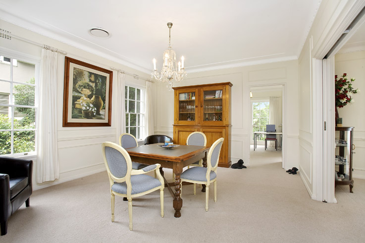 CLASSIC ELEGANCE! Picture 3