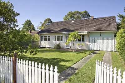 Cute Character Cottage Picture Cute Character Cottage Picture