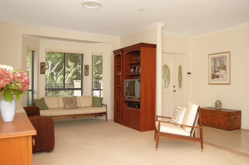 PERFECT FOR A DOWNSIZE FOR THE OVER 55'S Picture 2