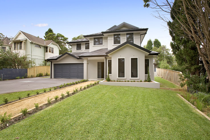 BRILLIANTLY EXECUTED! Picture 1