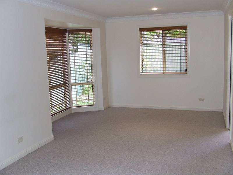 ***LEASED - MORE QUALITY PROPERTIES AVAILABLE - CALL US TODAY***
Take advantage of this terrific 4 bedroom townhouse/vi Picture 3