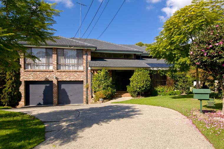 THERE'S NO PLACE LIKE HOME! Picture 1