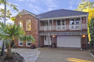 GREAT FAMILY HOME WITH EVERYTHING! Picture