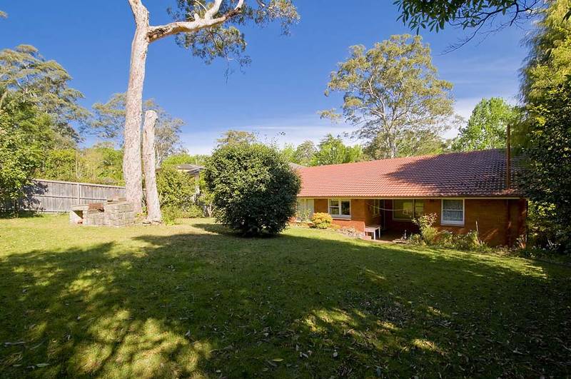 What an Opportunity!
New Auction Date - Now Sat 7th Nov 2009 at 2.45pm On Site Picture 2