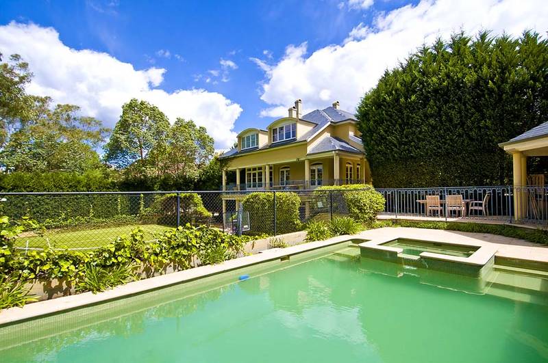 "Courances" A World Class Residence of Unparalleled Opulence and Breathtaking Proportions. Picture 3