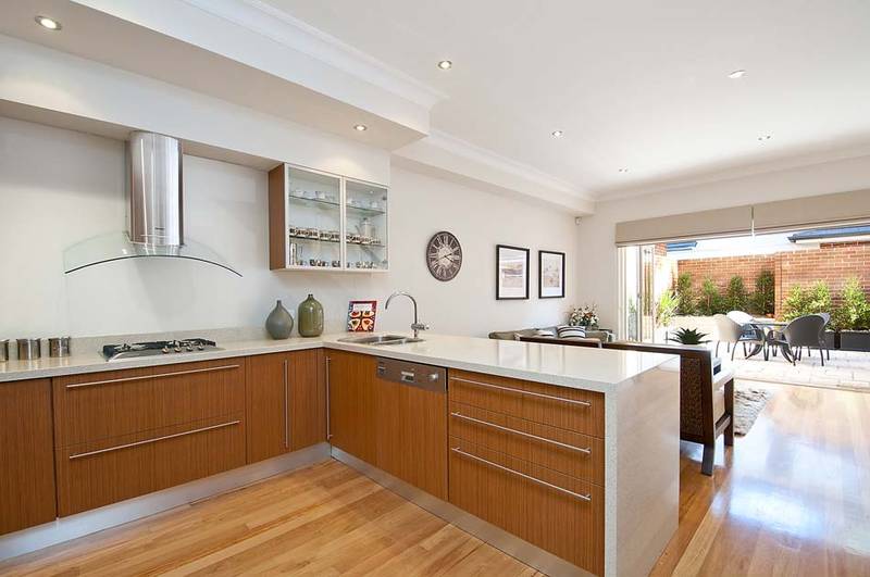 UNIQUE 'BOUTIQUE' OVER 55'S RESIDENCE! Picture 3