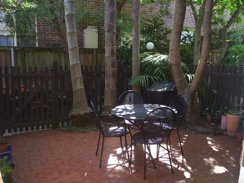 ***APPLICATION & DEPOSIT TAKEN*** Fantastic 2 bedrooms townhouse - just minutes from Turramurra train station Picture 3