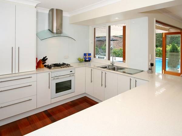 FABULOUS LIFESTYLE OPPORTUNITY! Picture 3