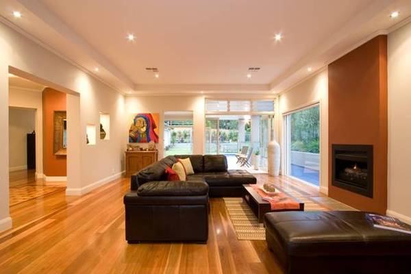 TIMELESS ELEGANCE Picture 3