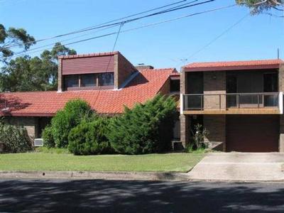 UNIQUE 2 STOREY HOME Picture