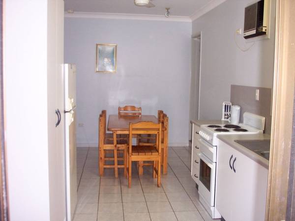 Two Bedroom Fully Furnished Apartment Picture 2