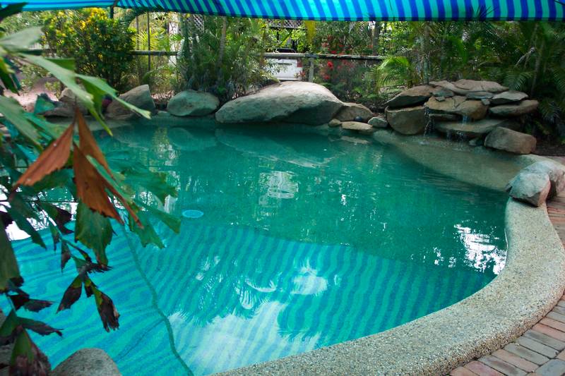 PRICE REDUCED FOR QUICK SALE - REAL VALUE HERE ! Picture 3