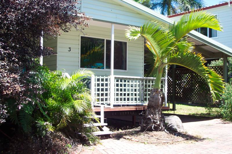 PRICE REDUCED FOR QUICK SALE - REAL VALUE HERE ! Picture 2