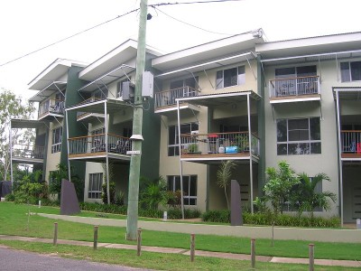 Fully Furnished 3 bedroom apartment - Nelly Bay Picture