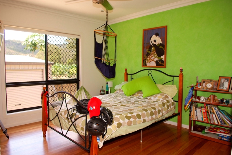 Stunning New Home with all the modcons! Picture 3