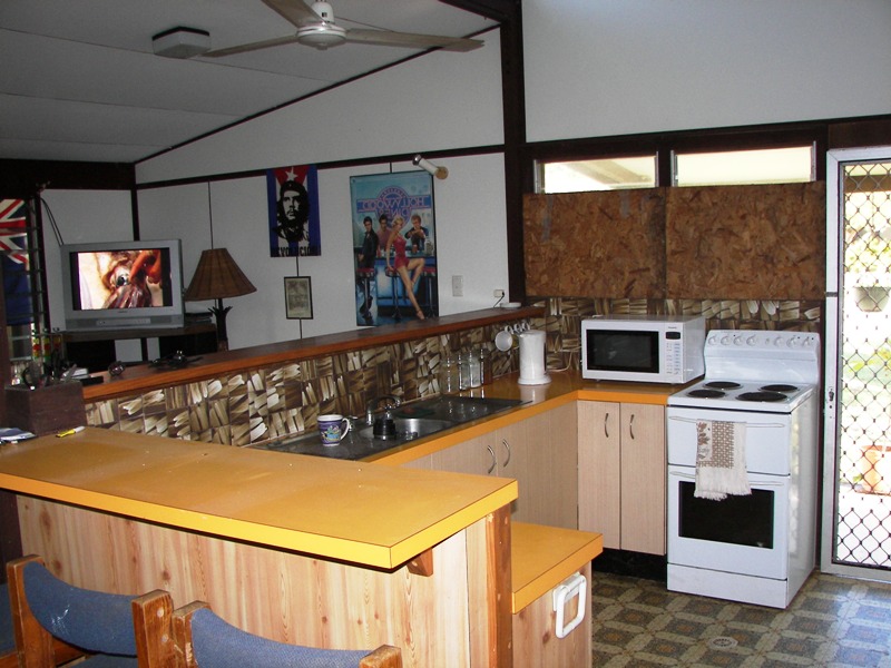 PRICE REDUCED - GREAT VALUE IN A GREAT LOCATION Picture 2