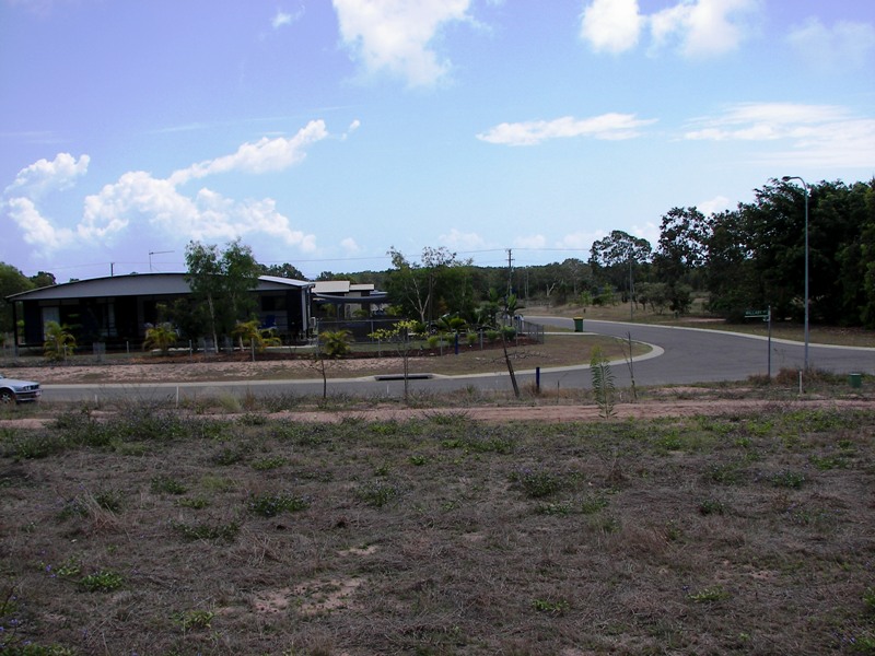 PRICE SLASHED ON
SEA VIEW
BLOCK. Picture 2