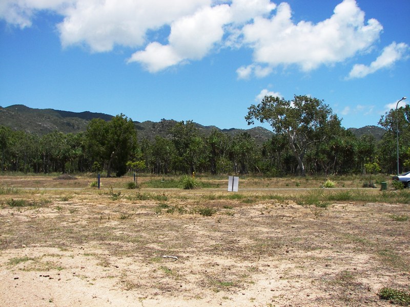 FLAT BUILDING SITE IN NEW SUBDIVISION HORSESHOE BAY Picture 2