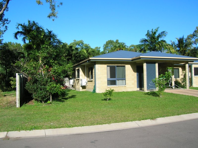 Modern Fully Furnished/Airconditioner Unit Picture 1