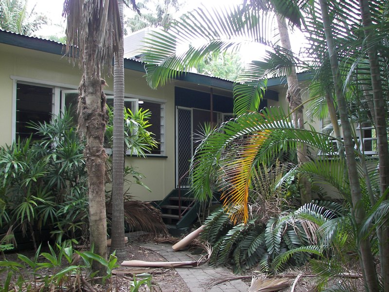 BARGAIN ! !
DOWN ON KELLY STREET !!
YOU WILL BE SINGING !! Picture 1