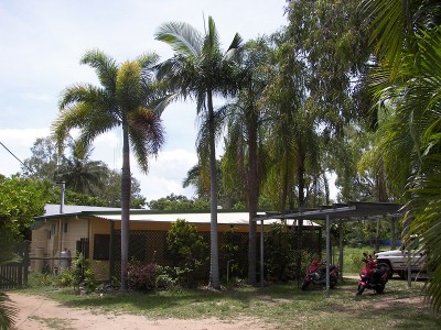 HOUSE, 2 SHEDS, 1416M2, TOURIST CORE ZONING, SOONING STREET Picture