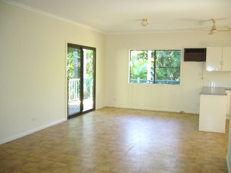 Quiet Court Location Picture 3