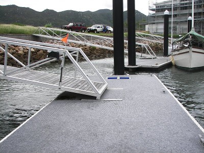 FREEHOLD
WITH
10M.
PRIVATE
MARINA
BERTH Picture