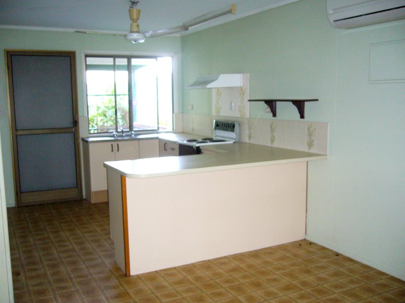 2 bedroom home with sleep out in Nelly Bay -
includes gardening & lawn mowing Picture