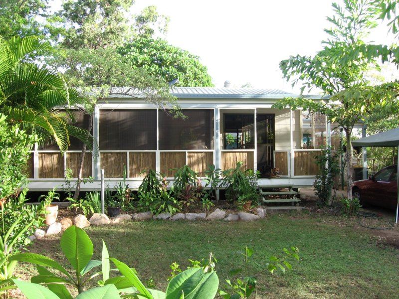 2 bedroom home with sleep out in Nelly Bay -
includes gardening & lawn mowing Picture