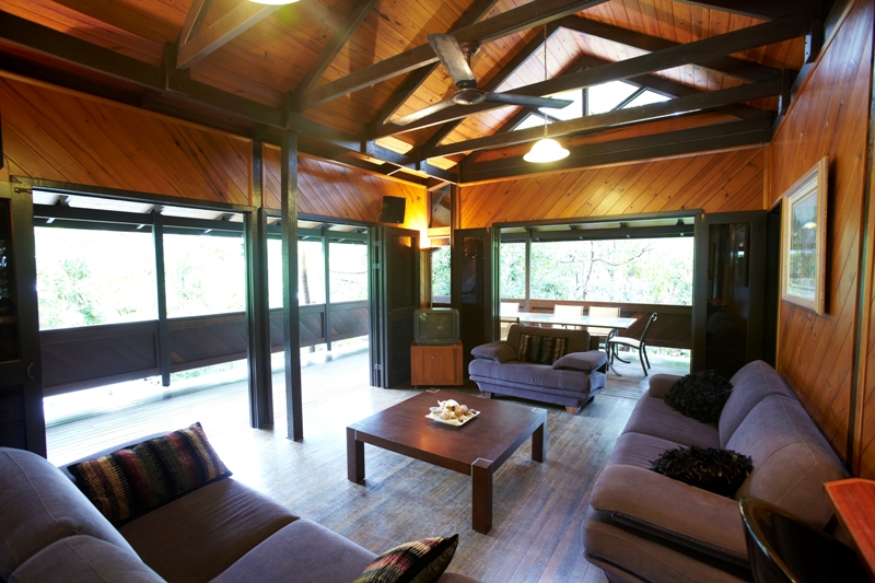 PRICE REDUCED - GREAT VALUE IN A GREAT LOCATION Picture 3