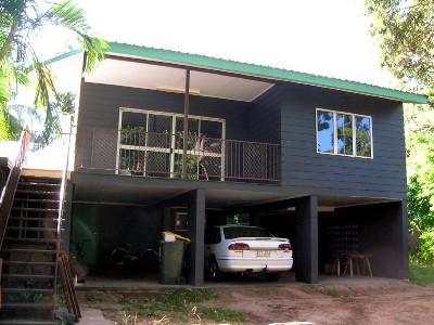 2 bedroom duplex in beautiful Picnic By Picture