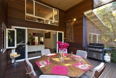 New Stunning Resort Style Home in a Lush Tropical Setting Picture New Stunning Resort Style Home in a Lush Tropical Setting Picture