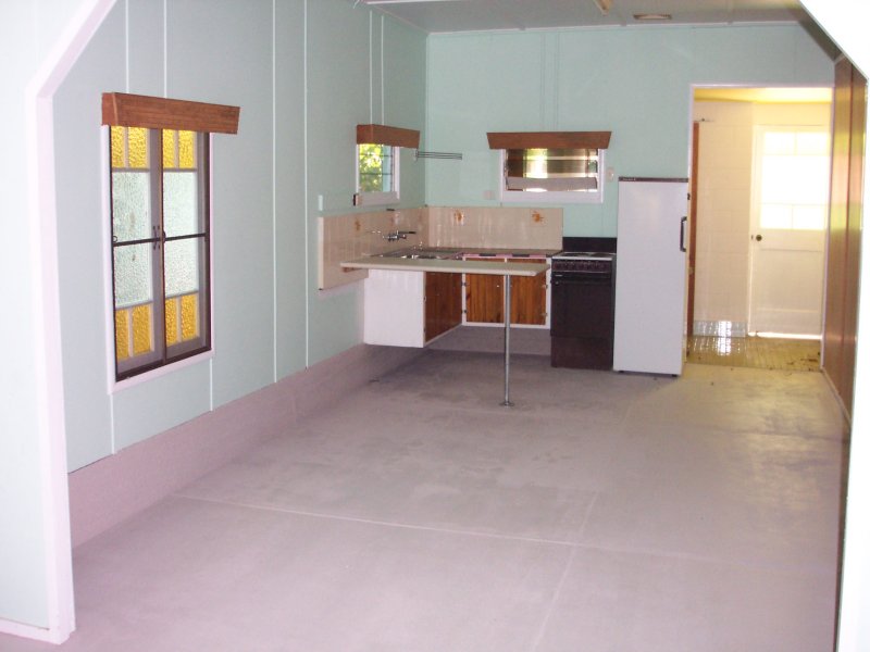 1 Minute to Beachfront. Picture 2