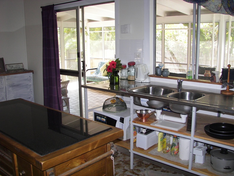 Island Charmer
-
Quiet
-
Handy
- Cool - Well Maintained .
Priced to Sell !! Picture 3