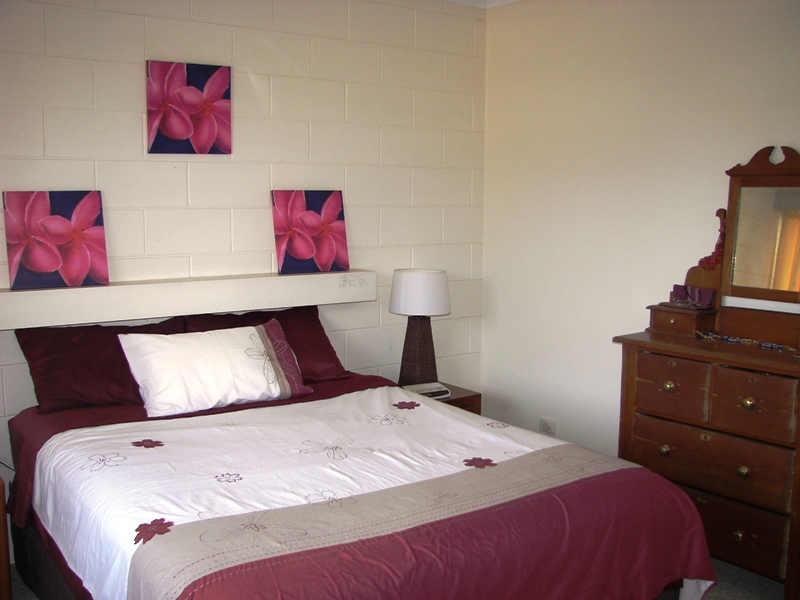 Sound Investment in Paradise !!
40 Mtrs to Nelly Bay Beach !!
Great Swimming Pool !! Picture 3