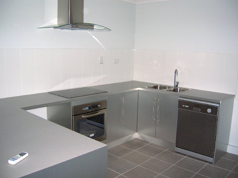 Spacious/Stylish/Modern Picture 2