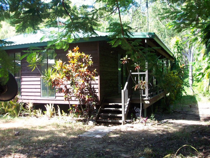 3 Bedroom Home in Quite Street Picture 1