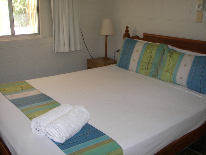 Superb beachfront location Picture 2