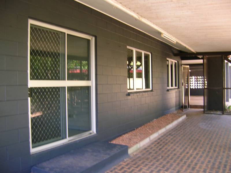 3 Bedroom Home in Picnic Bay Picture 2