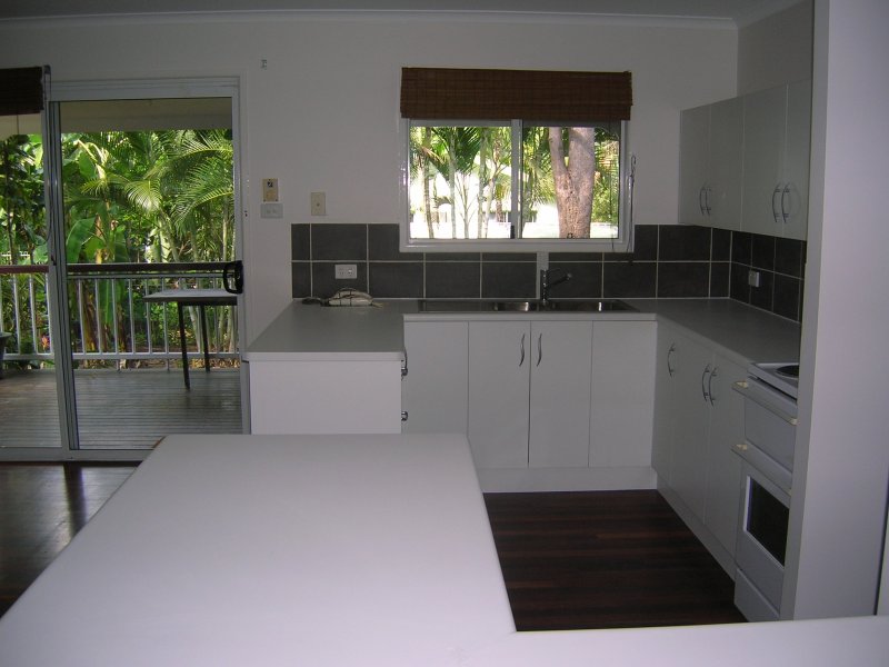 5 COLETON COURT Picture 3