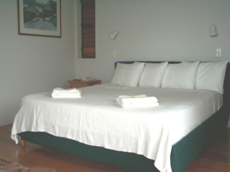 "The Boulders" - Privacy with stunning views over Cleveland Bay Picture 2