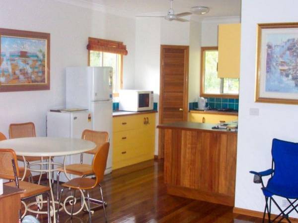 16 Mango Parkway, Nelly Bay Picture 3