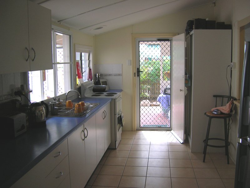 Three Bedroom Unfurnished home in Picnic Bay Picture 2