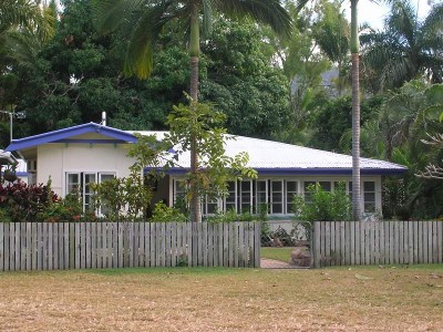 Three Bedroom Unfurnished home in Picnic Bay Picture