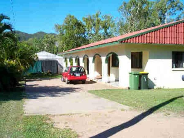 7 LILAC STREET, NELLY BAY Picture 1