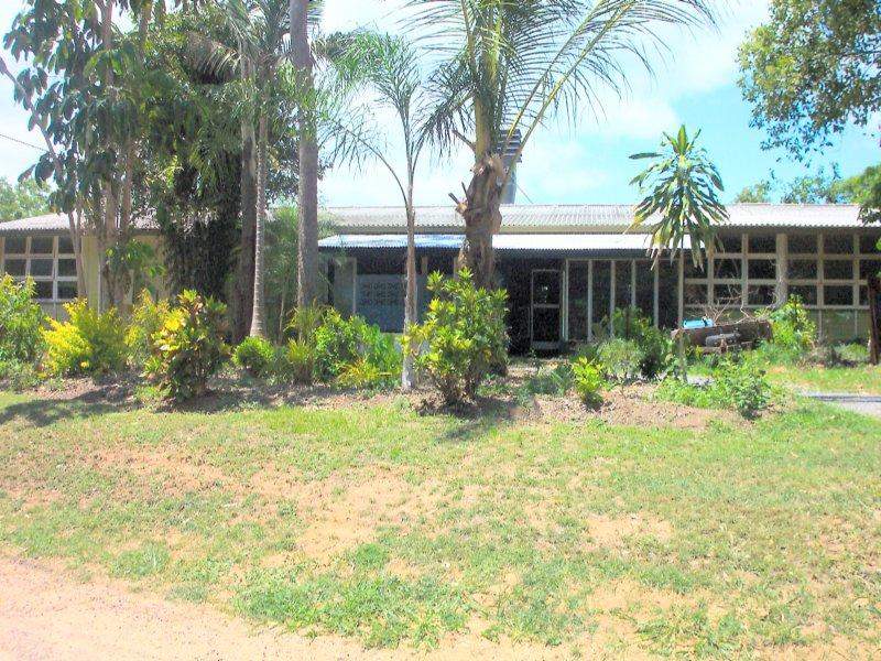 Mango Parkway, Nelly Bay Picture 1