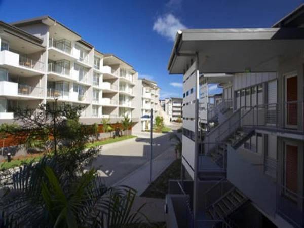 Unit 4203 - One Bright Point - Nelly Bay Picture 1